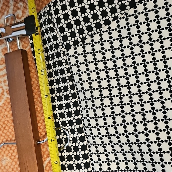 Banana Republic Monochrome Pencil Skirt - Picture 9 of 13